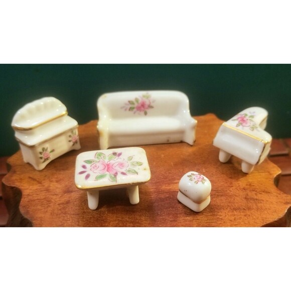 Vintage Porcelain Miniature Doll House Furniture 5 Pieces Made In Japan - Picture 1 of 7